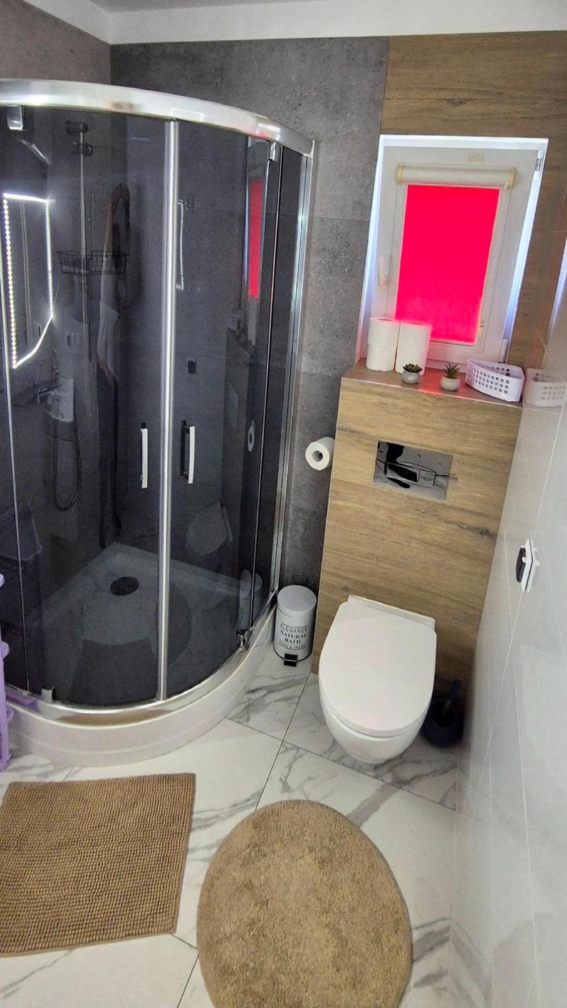Ferienhaus Mundi Dom Nad Jeziorem Max 6 Osob Prywatna Plaza Z Pomostem *